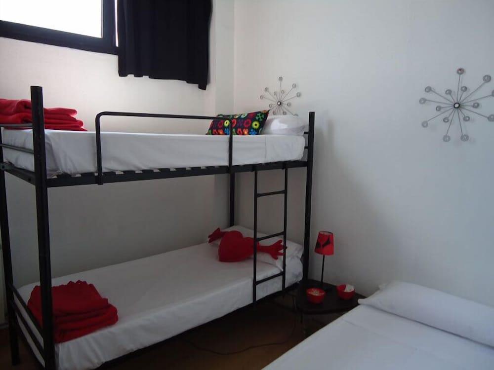 Bilbao Akelarre Hostel