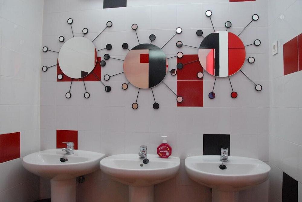 Bilbao Akelarre Hostel