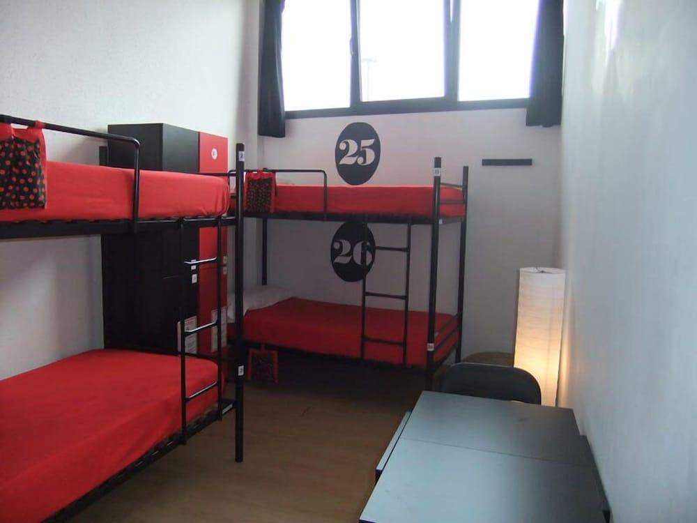 Bilbao Akelarre Hostel