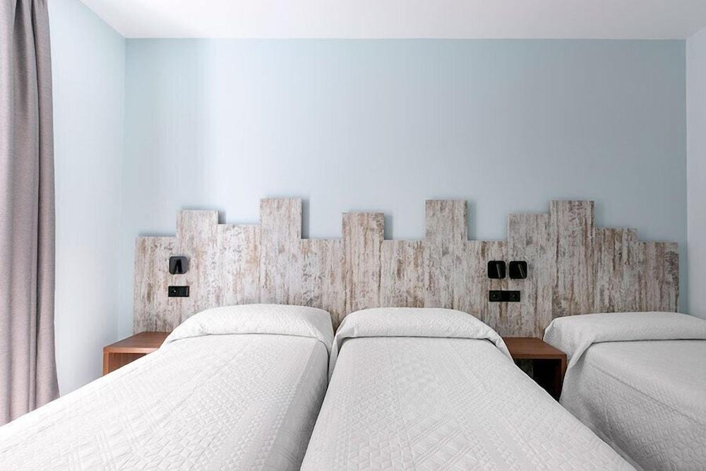 Hostal Anton Martin
