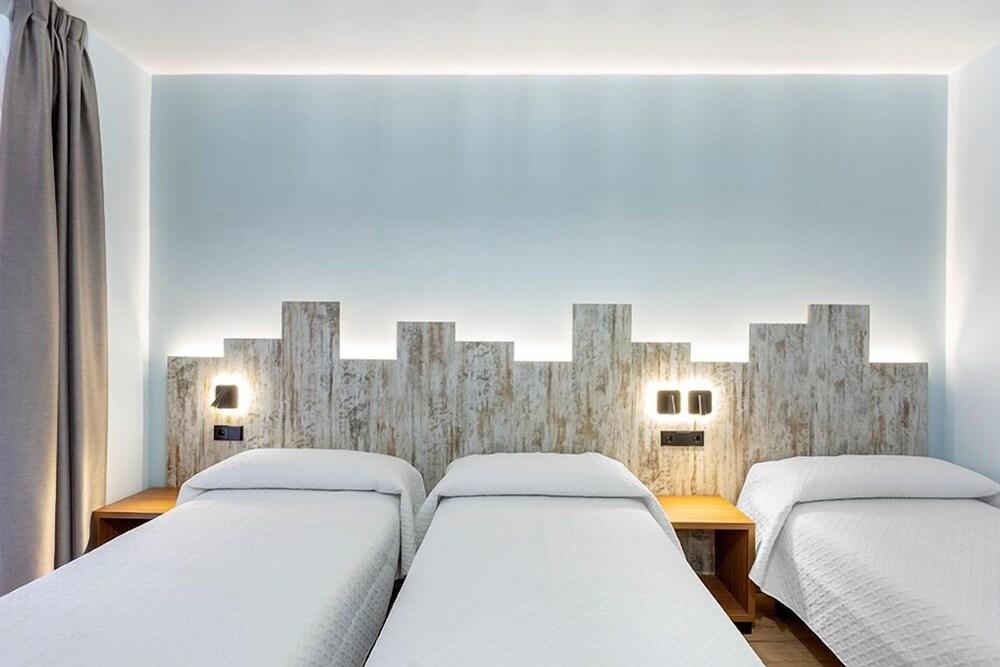 Hostal Anton Martin