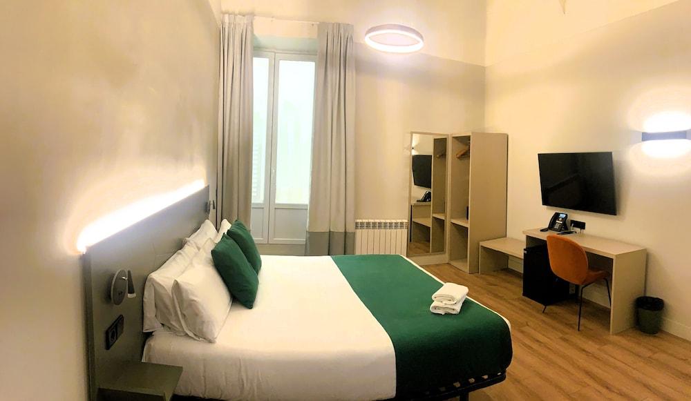 Hostal Anton Martin