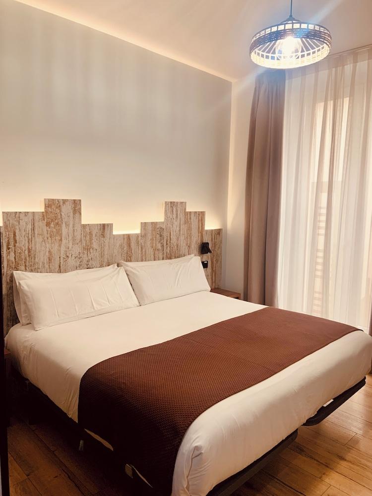 Hostal Anton Martin