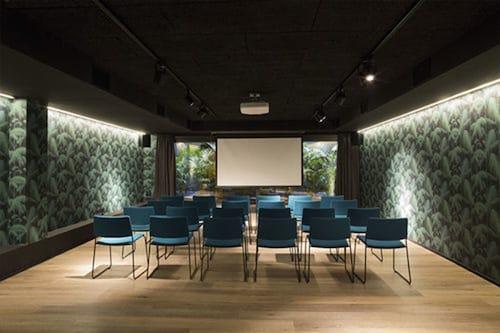 Yurbban Trafalgar Hotel