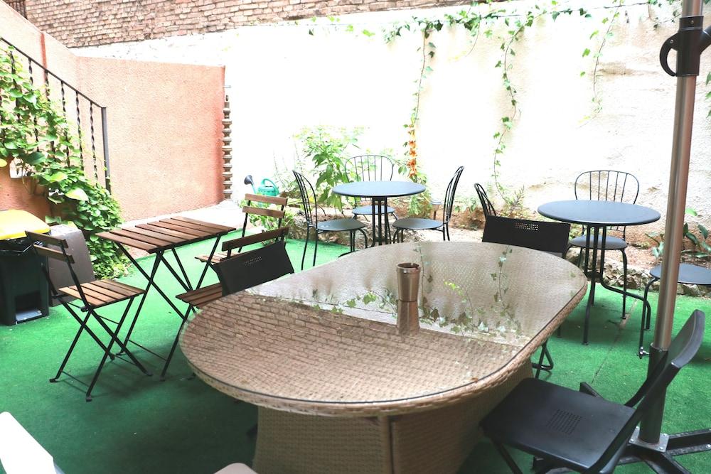 Casa Barcelo Hostel