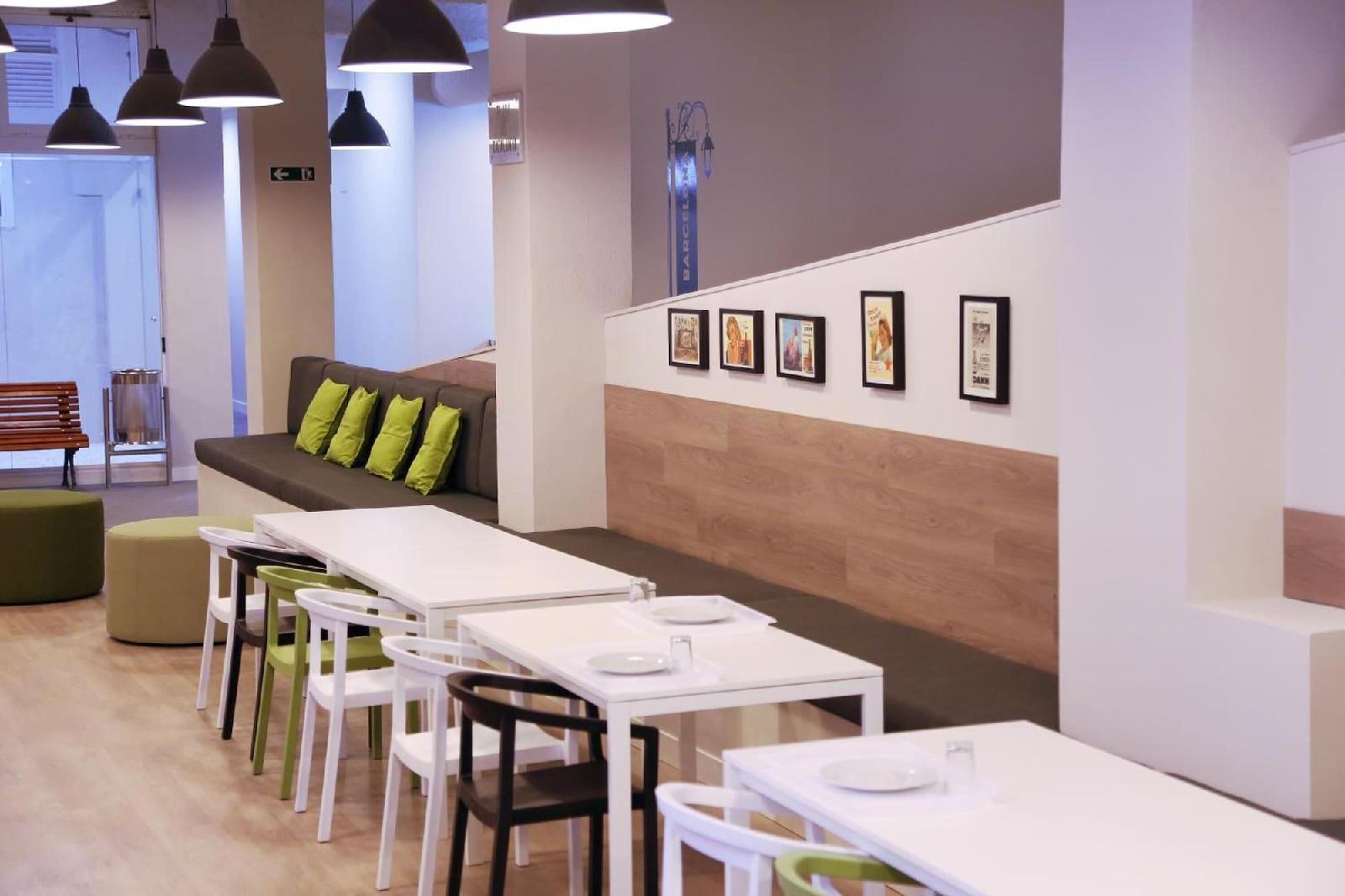 Hola Hostal Eixample