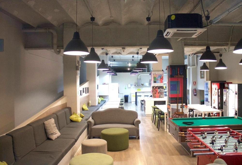 Hola Hostal Eixample