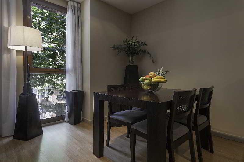 Camp Nou Apartments