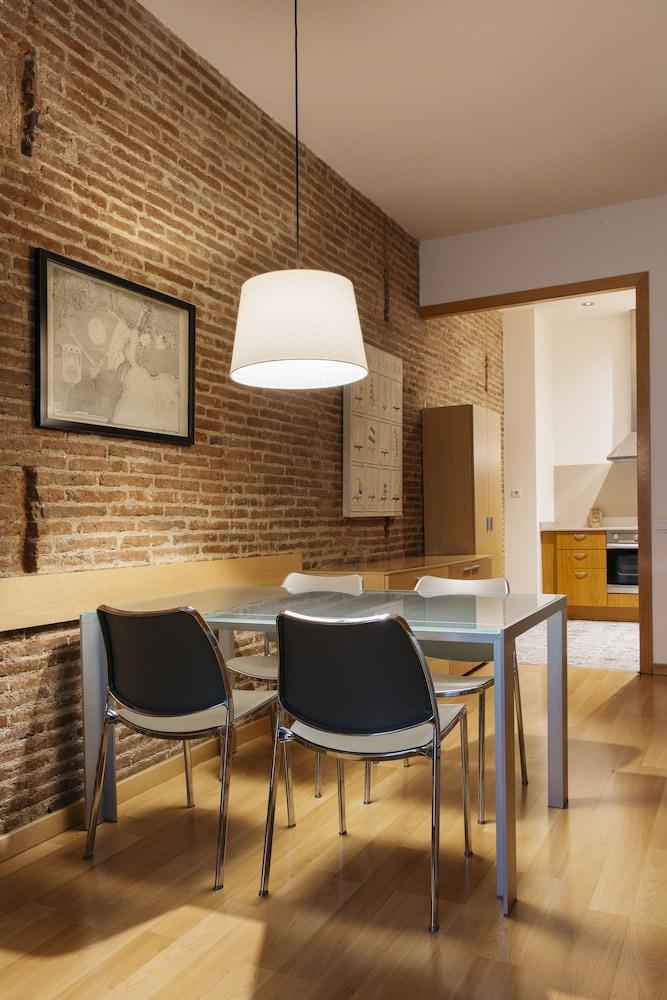 Wello Apartments