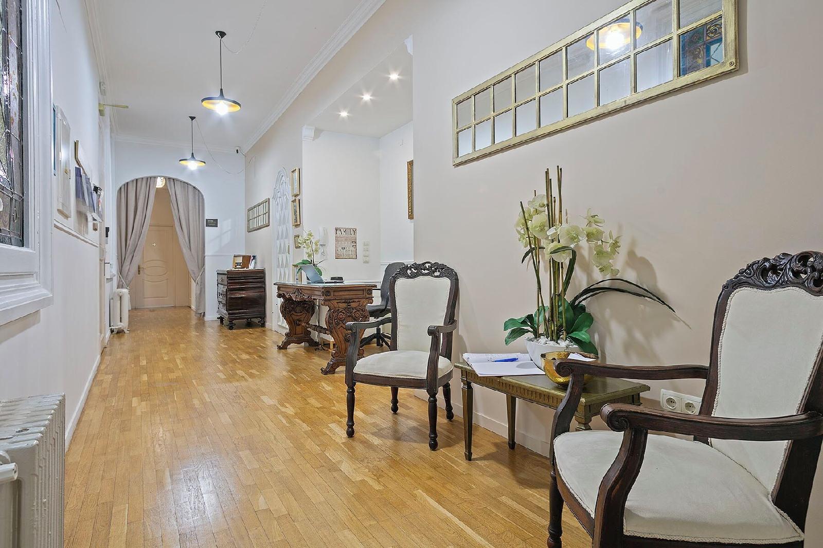 Mihlton Barcelona Boutique B&B