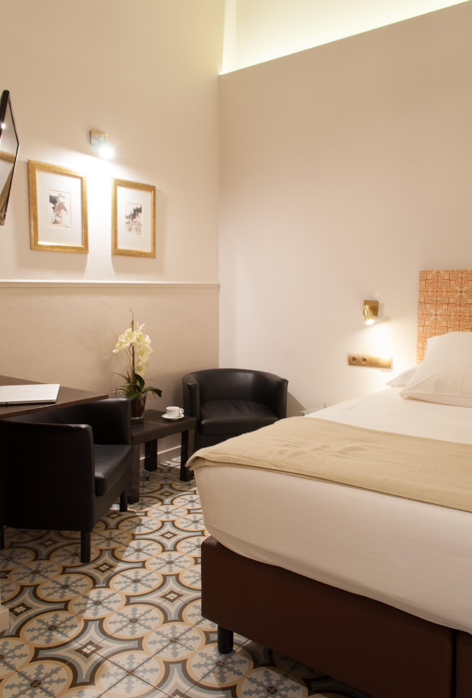 Mihlton Barcelona Boutique B&B