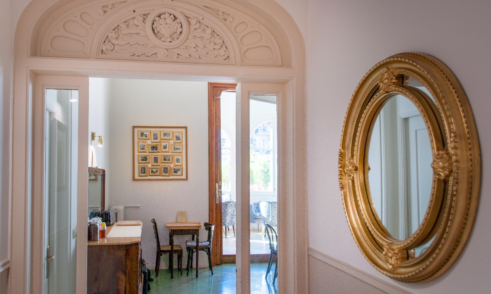 Mihlton Barcelona Boutique B&B