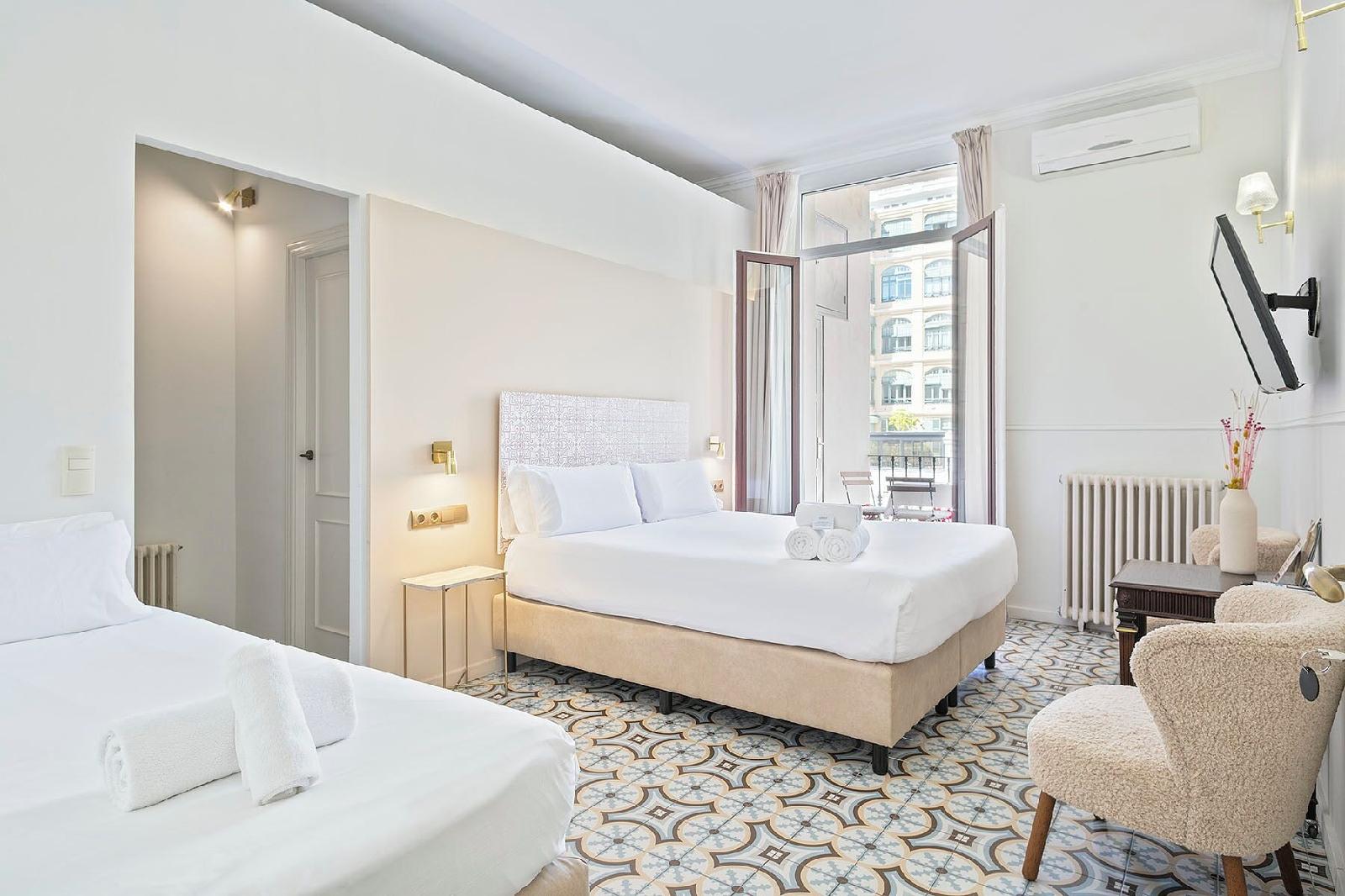 Mihlton Barcelona Boutique B&B