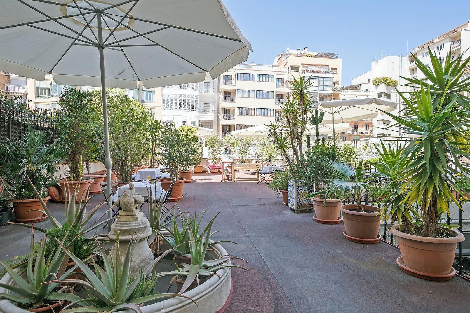 Mihlton Barcelona Boutique B&B