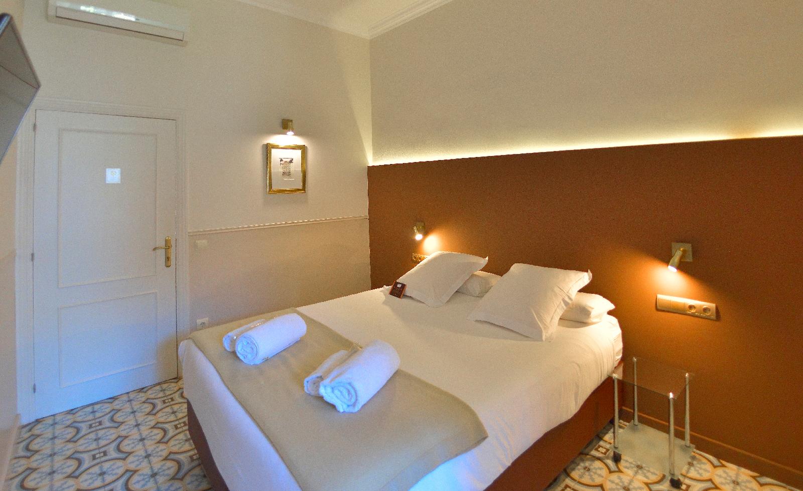 Mihlton Barcelona Boutique B&B