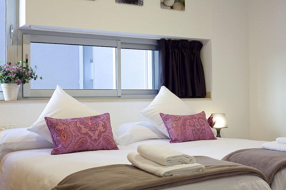 Charmsuites Nou Rambla