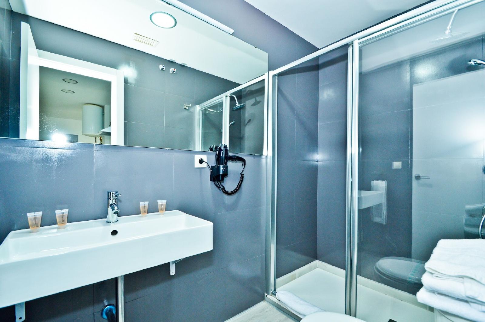 The Zentral Suites & Apartments