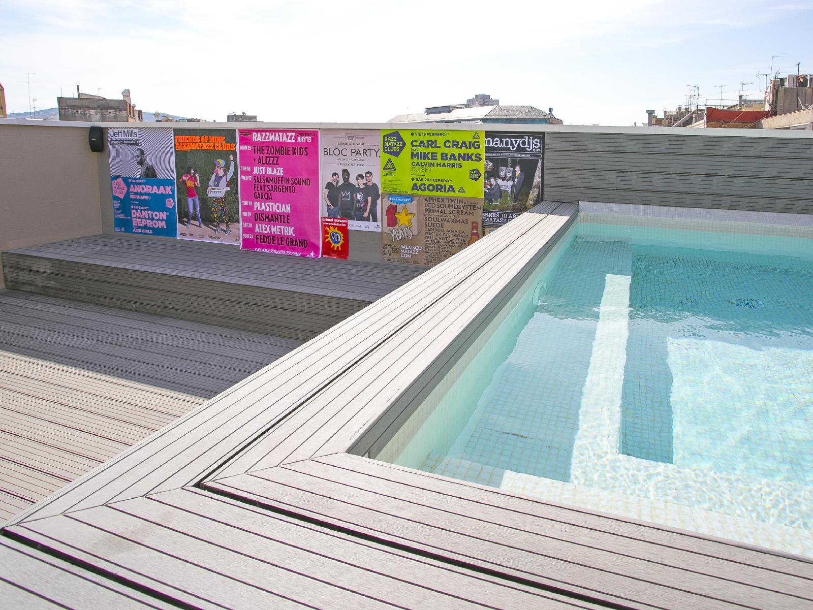 Sant Jordi Hostels Rock Palace