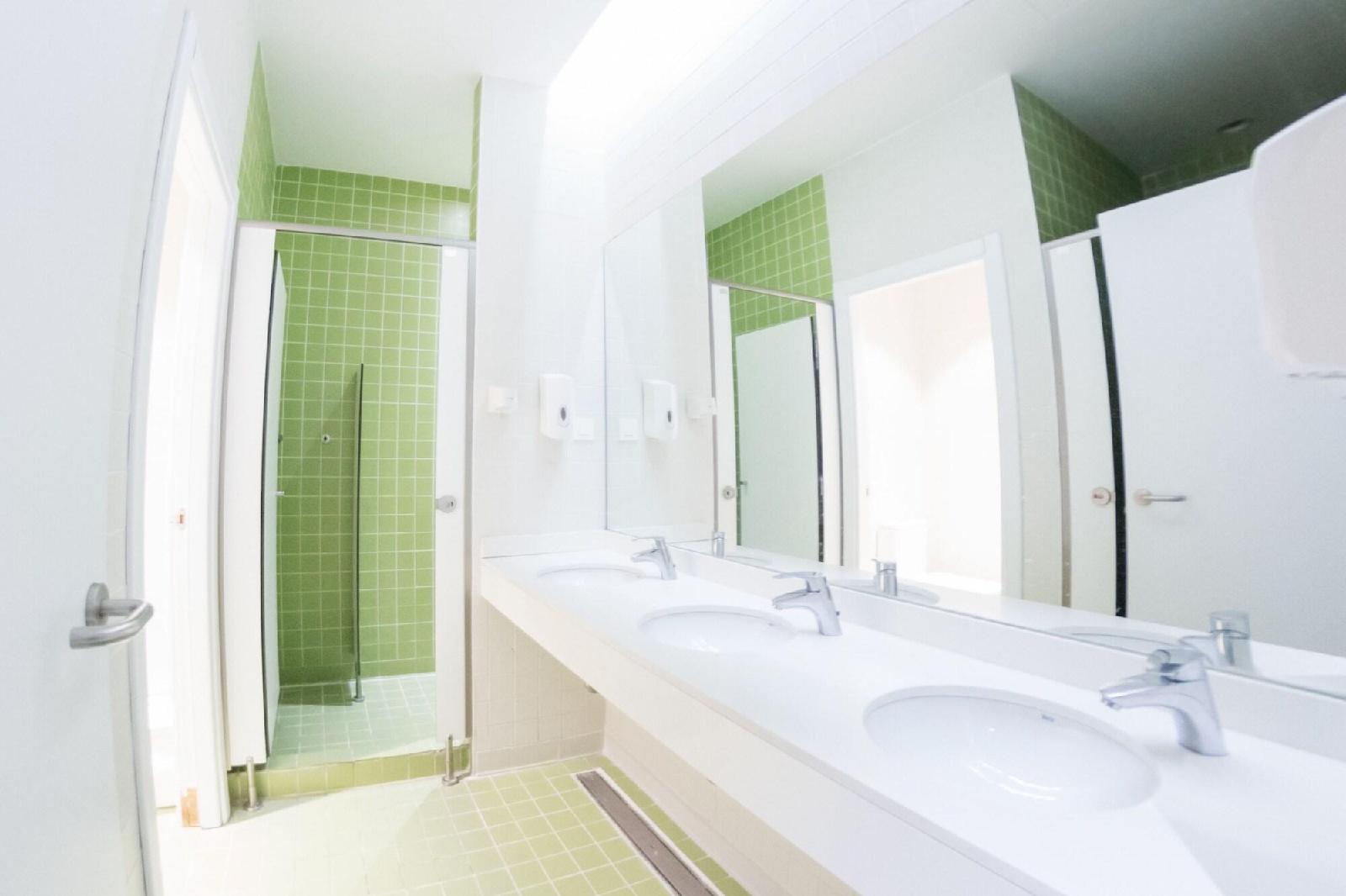 Sant Jordi Hostels Rock Palace