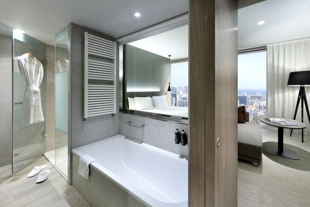 The Level at Meliá Barcelona Sky