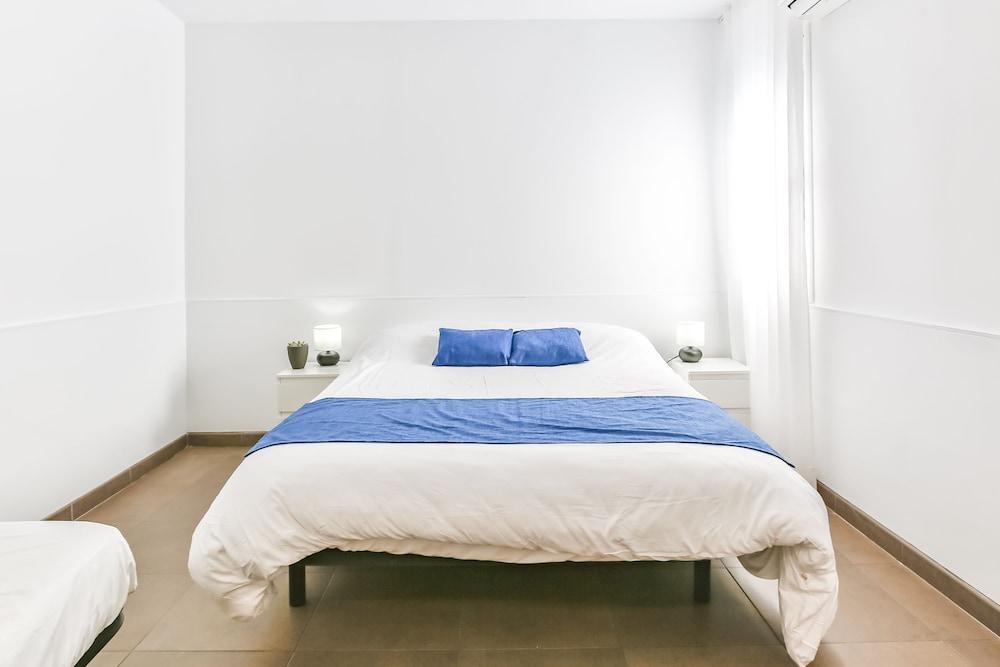 Laramond Barcelona Rooms