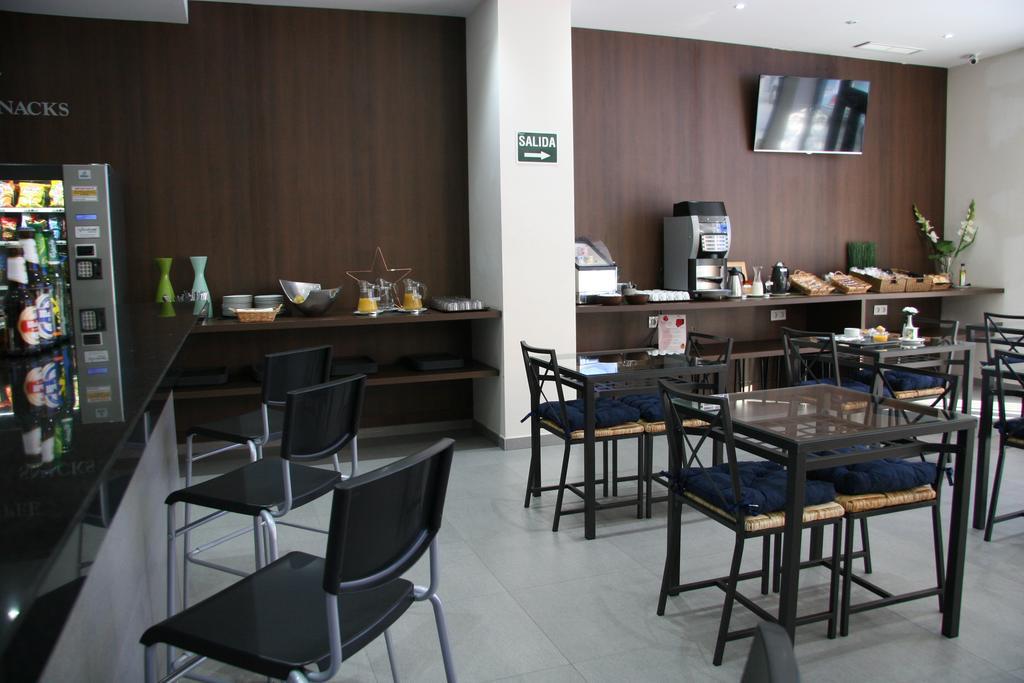Hotel Olympia Universidades
