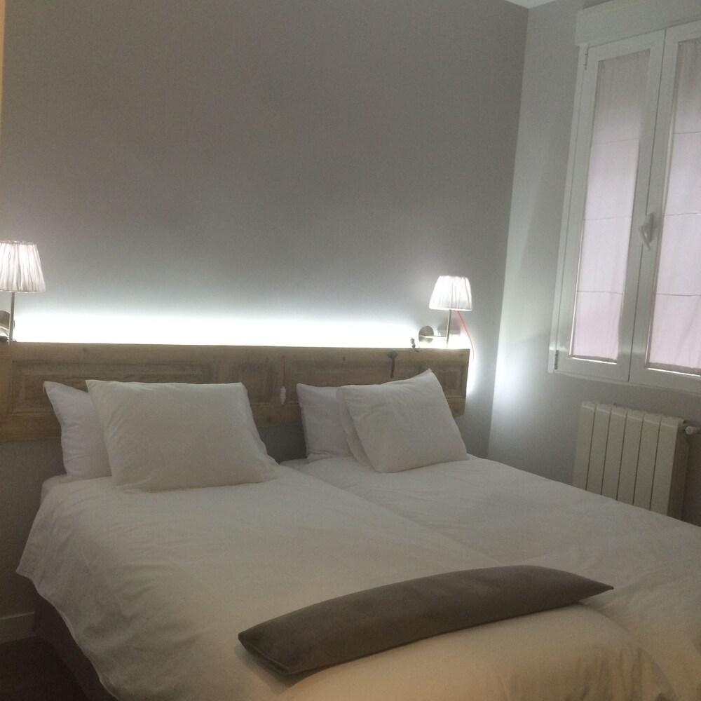 Diezmadrid Hostal