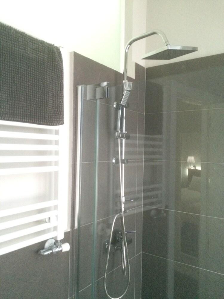 Diezmadrid Hostal