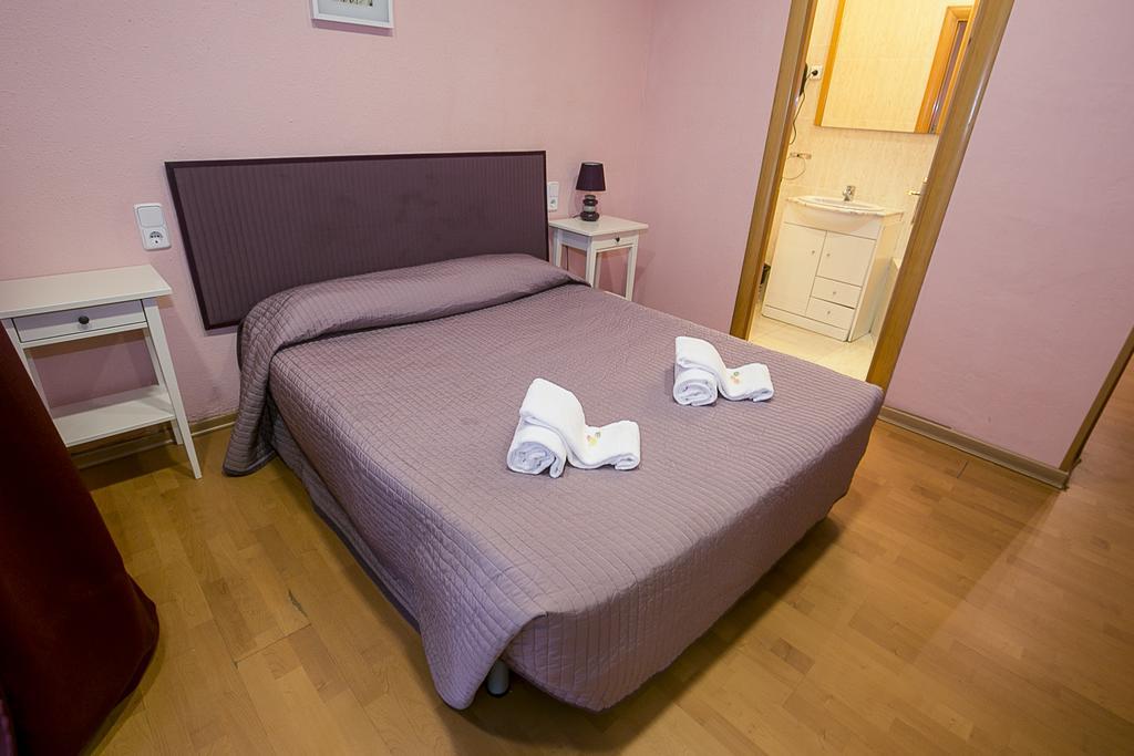Hostal Balmes Centro