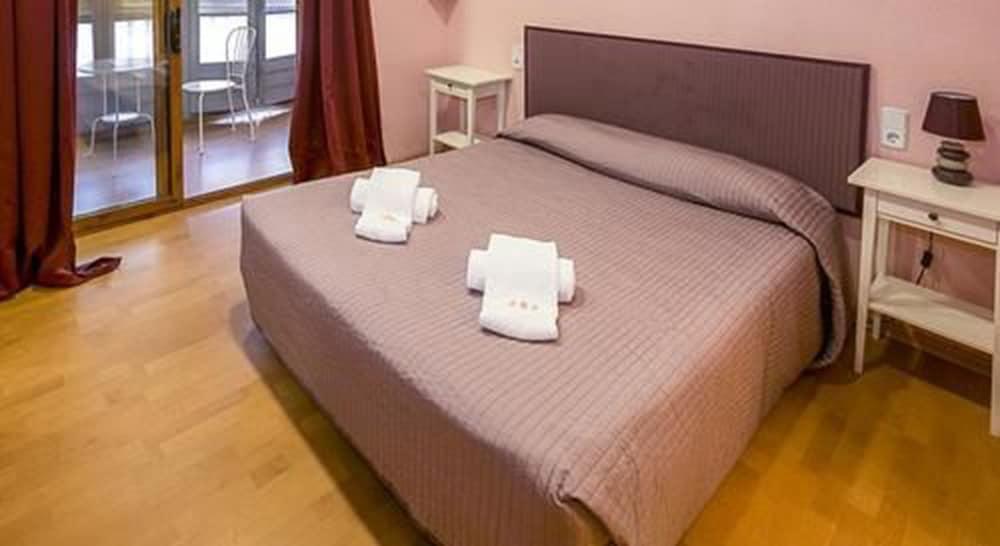 Hostal Balmes Centro