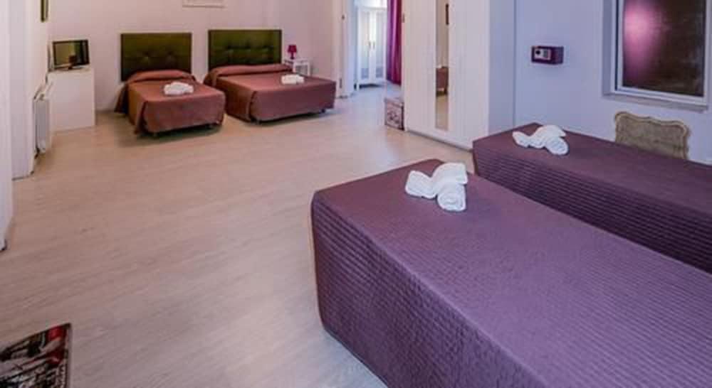 Hostal Balmes Centro