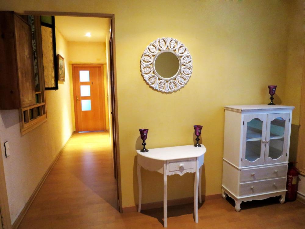 Hostal Balmes Centro