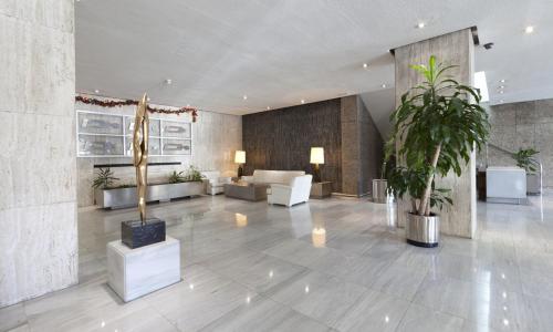 Colon Suites