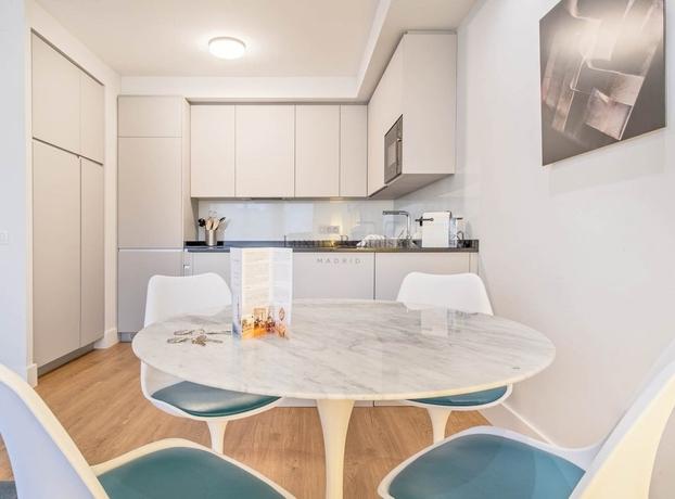 Colon Suites
