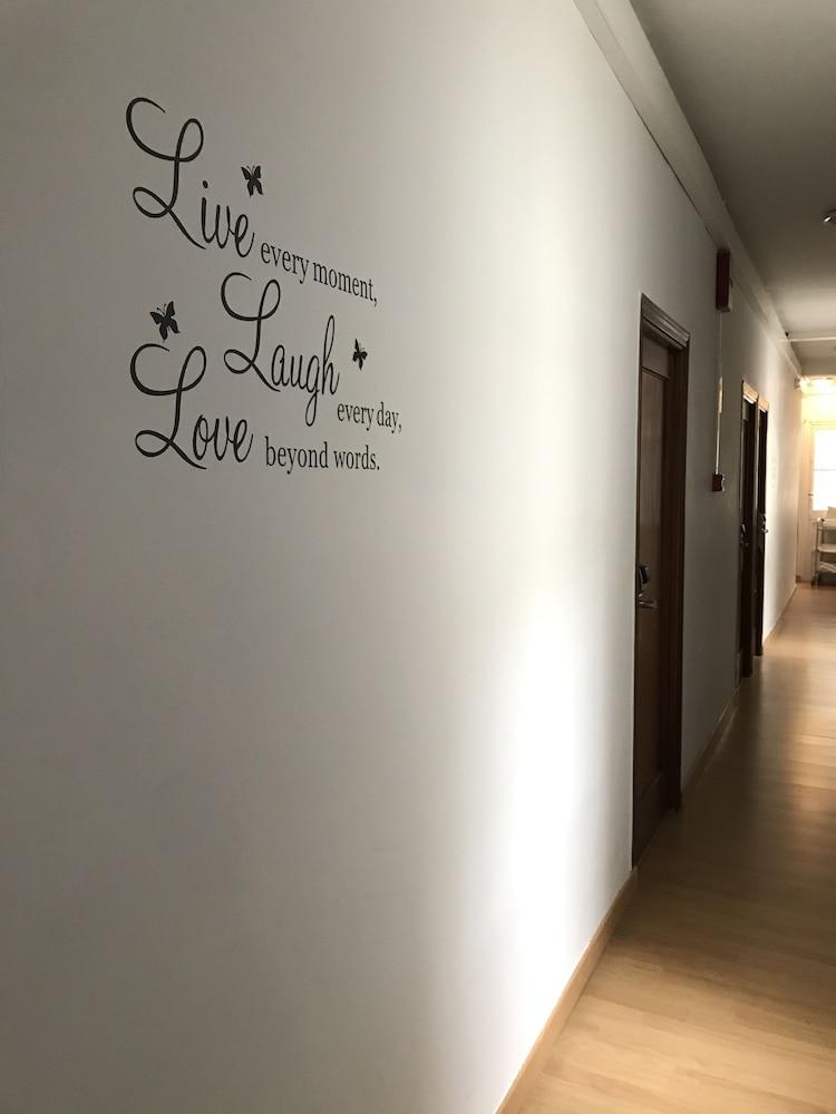 CH Otello Rooms - Madrid