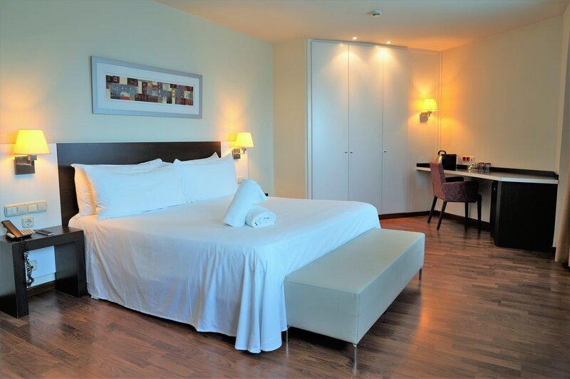 Hotel Port Feria Valencia