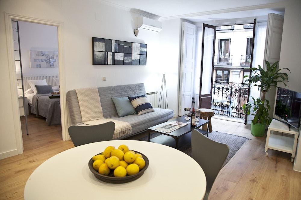 Aspasios Calle Mayor Apartments