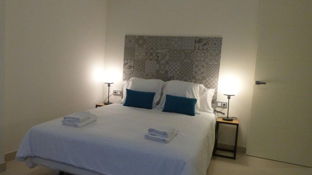 Guzman El Bueno Suites