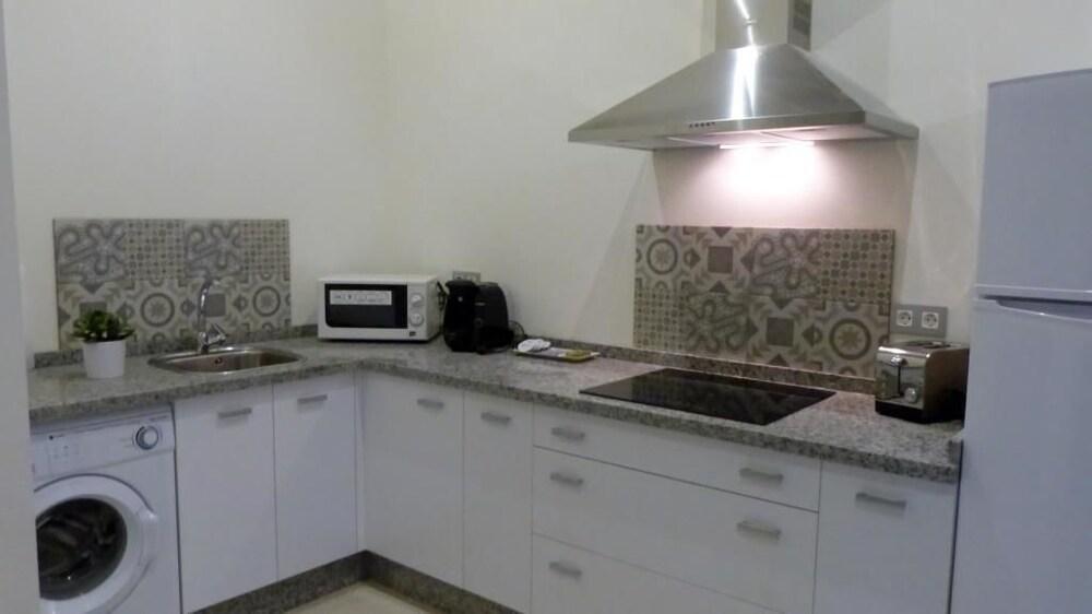 Guzman El Bueno Suites