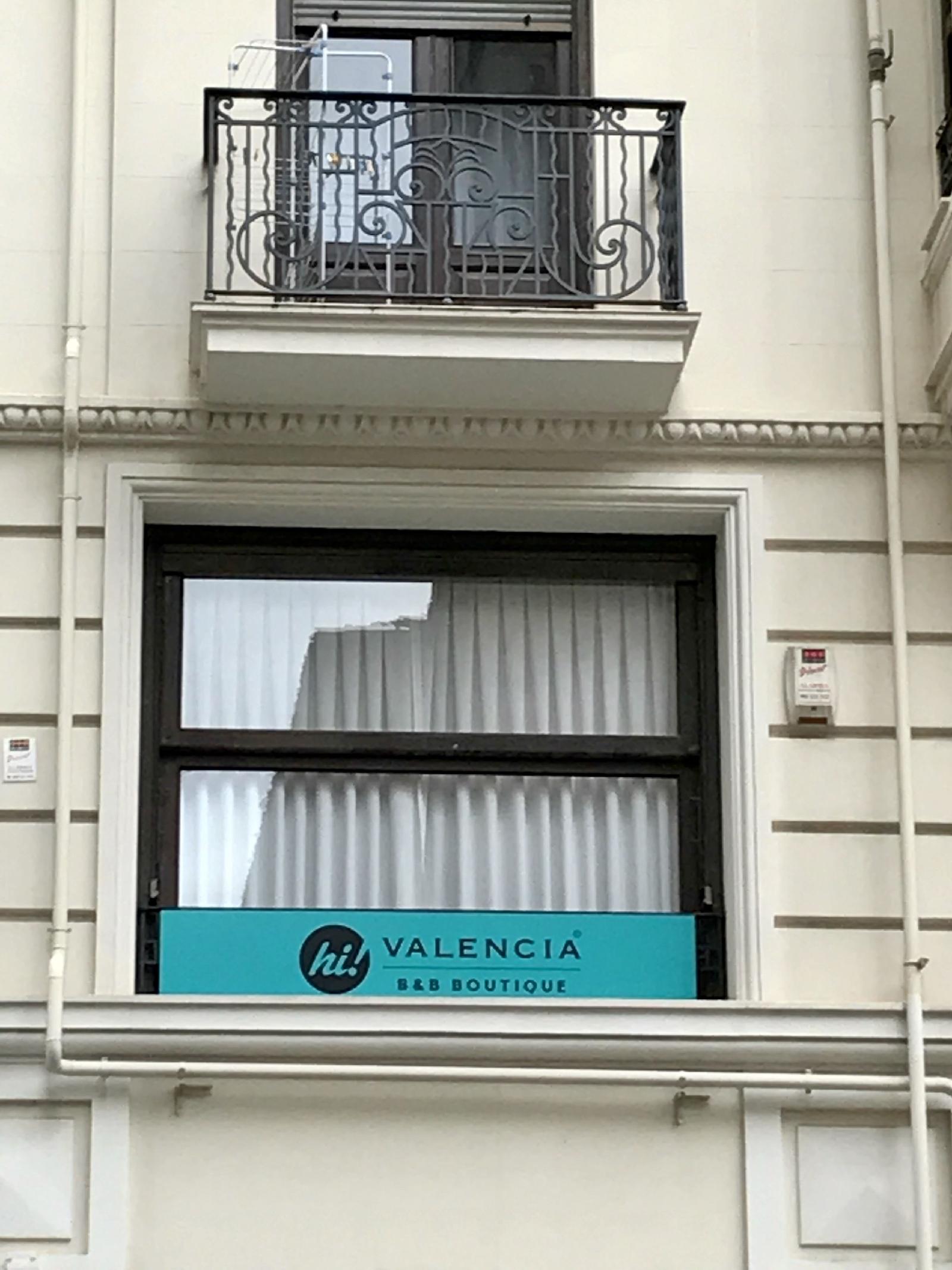 Hi Valencia Boutique