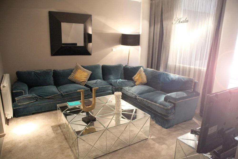 Ab Design Suites