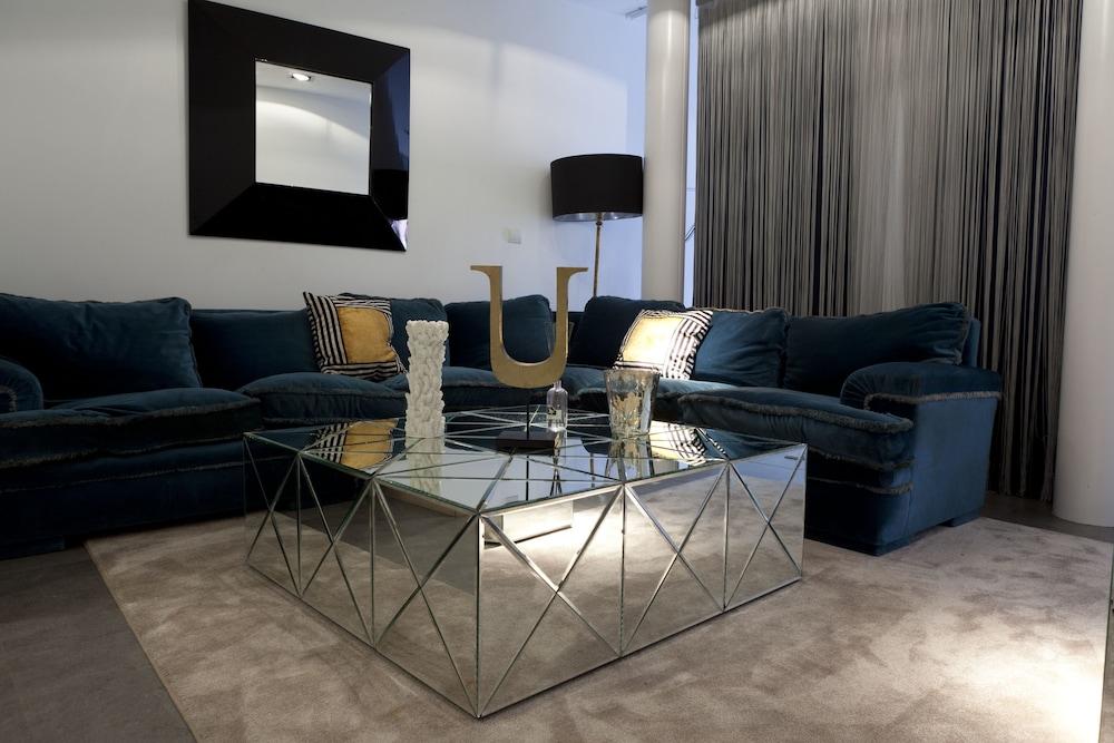 Ab Design Suites