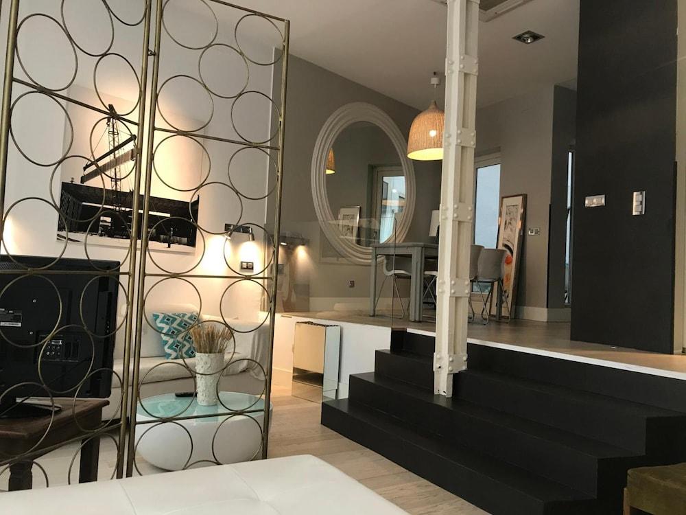 Ab Design Suites