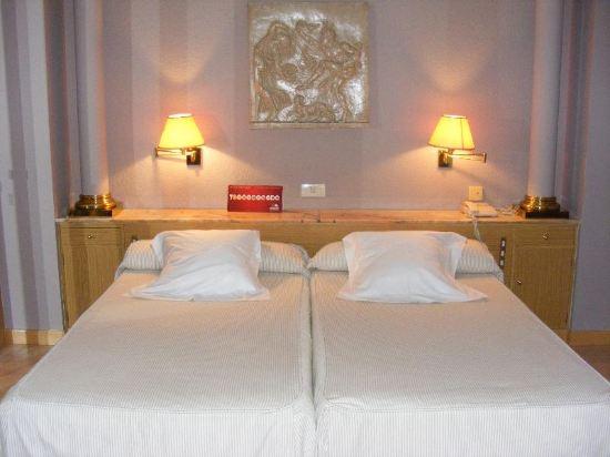 Hotel y Aptos Cesaraugusta