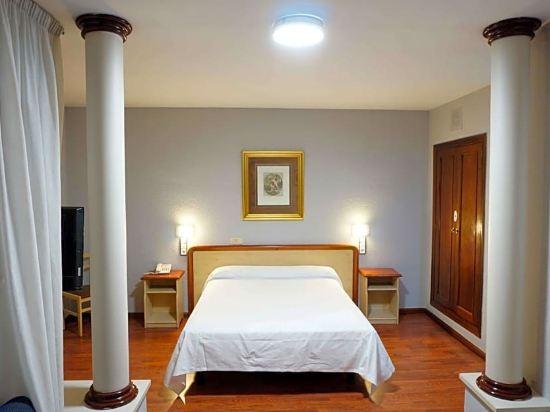 Hotel y Aptos Cesaraugusta