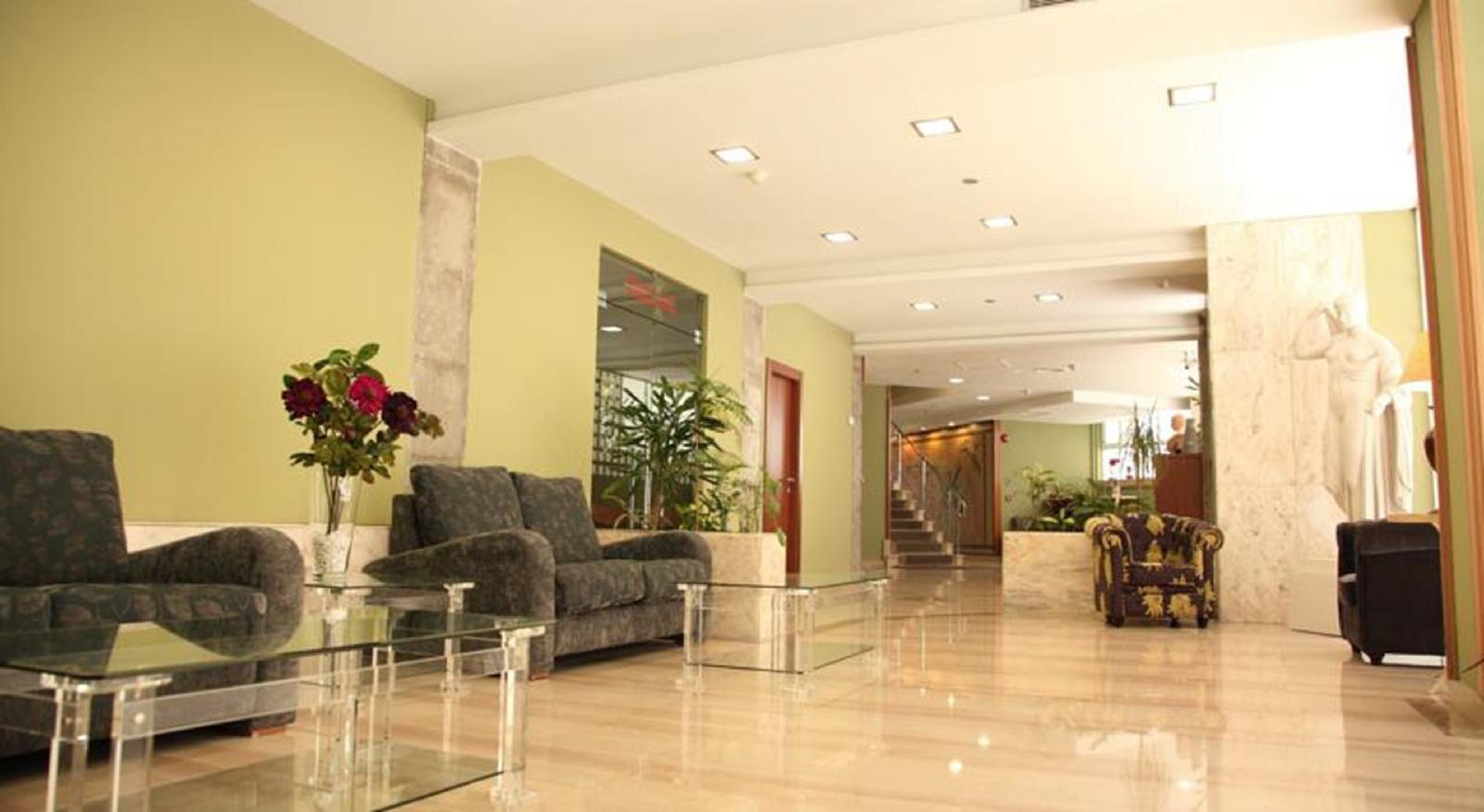 Hotel y Aptos Cesaraugusta