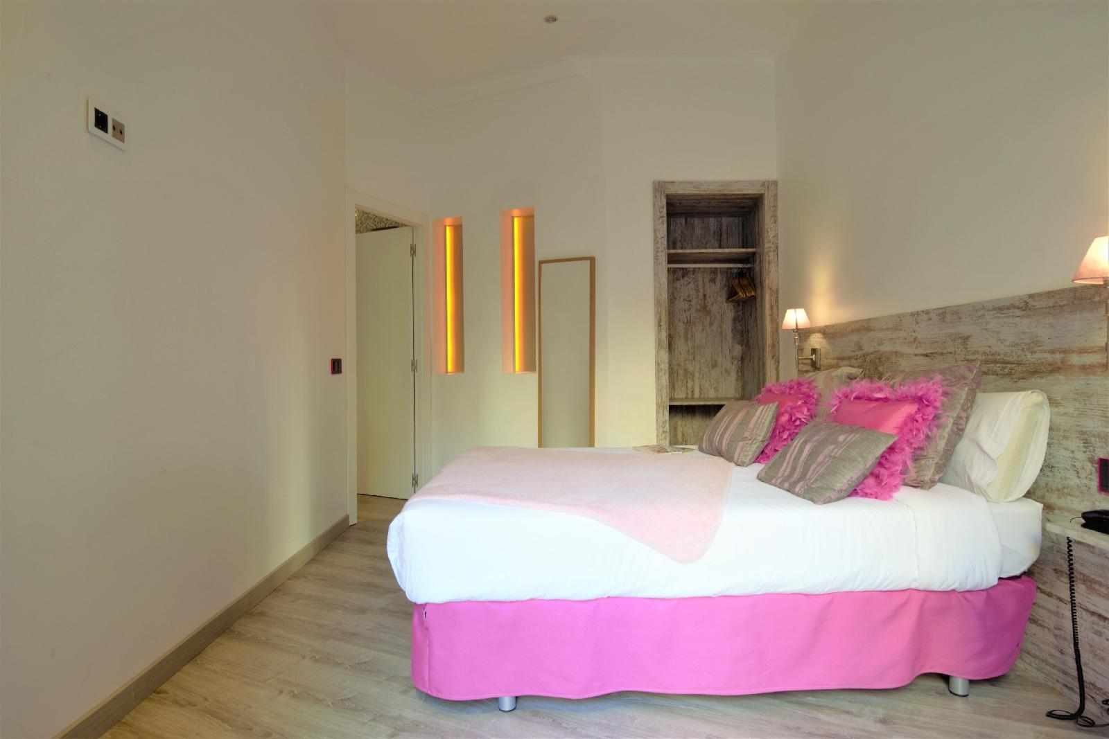 Dreamkeys Apartments & Suites