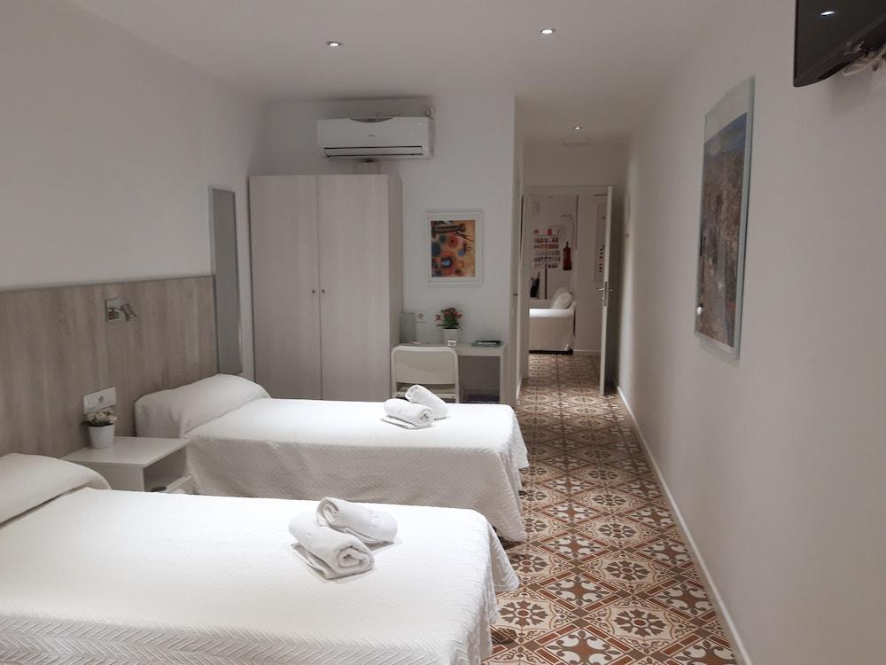 Hostal Nova