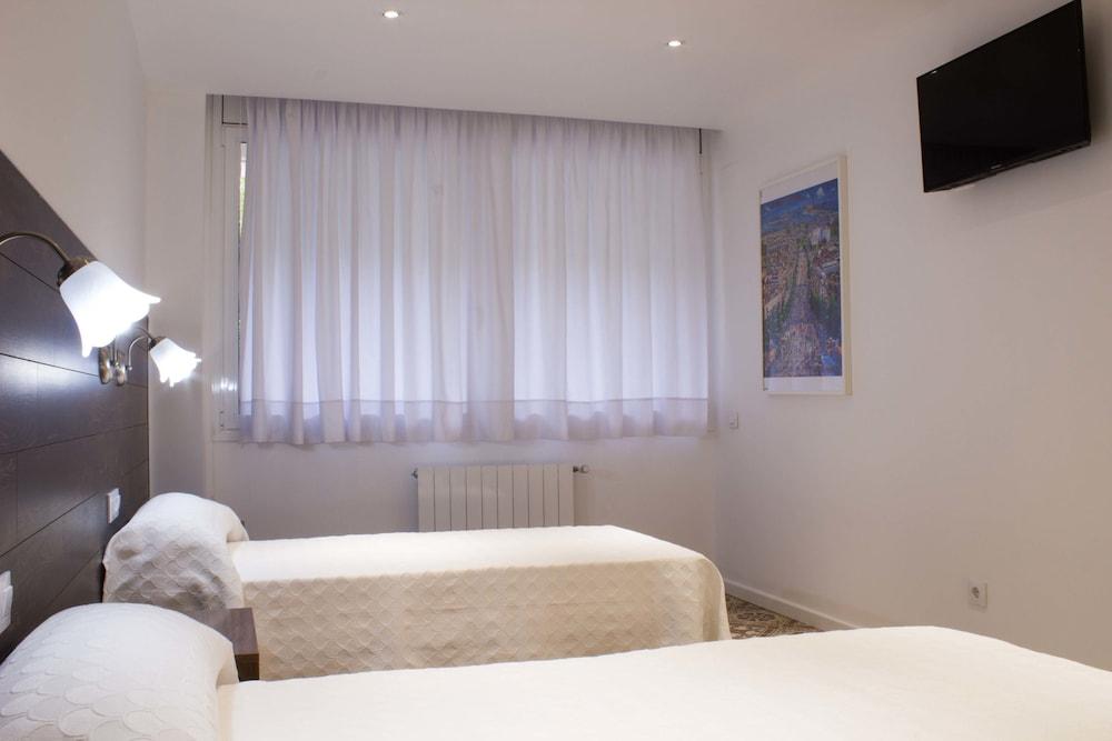 Hostal Nova