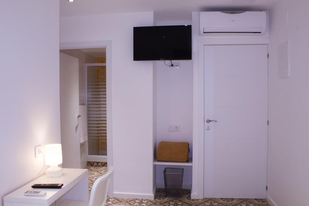 Hostal Nova